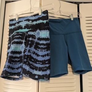 Old Navy Exercise Shorts, 2-pack - size small, solid blue/blue tie-dye